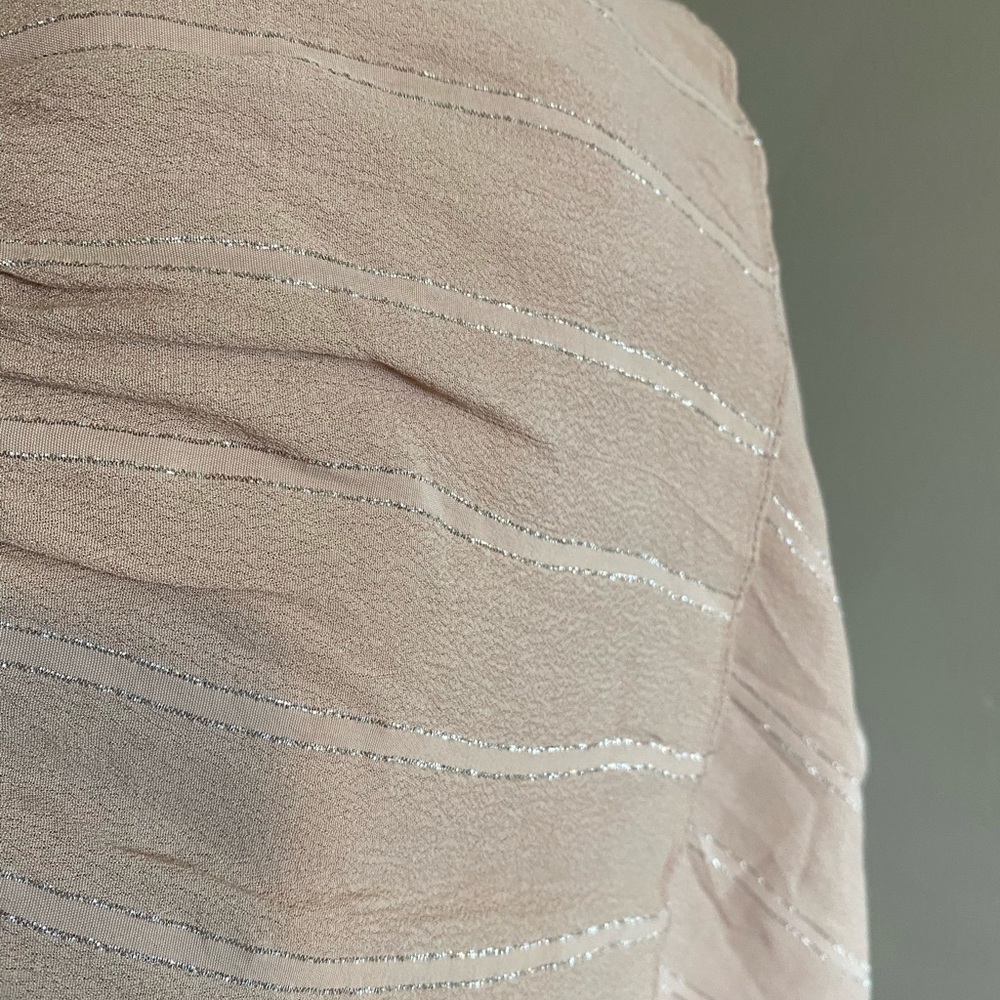 Pink dress with metallic pin stripes - Picture 5 of 5